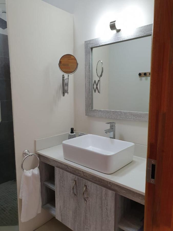 Westwood Luxury Penthouse With Private Roof Top Ref 15847 Flic en Flac Exterior photo